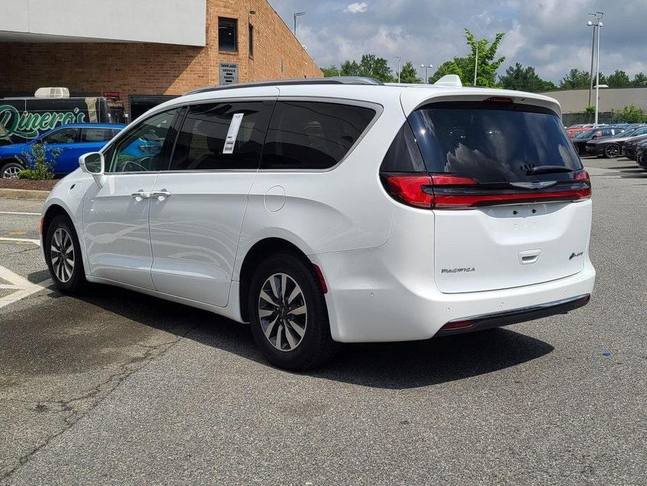 used 2021 Chrysler Pacifica Hybrid car, priced at $25,000