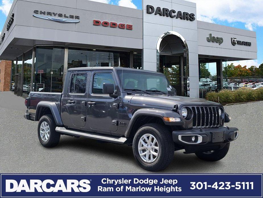 new 2023 Jeep Gladiator car, priced at $37,995