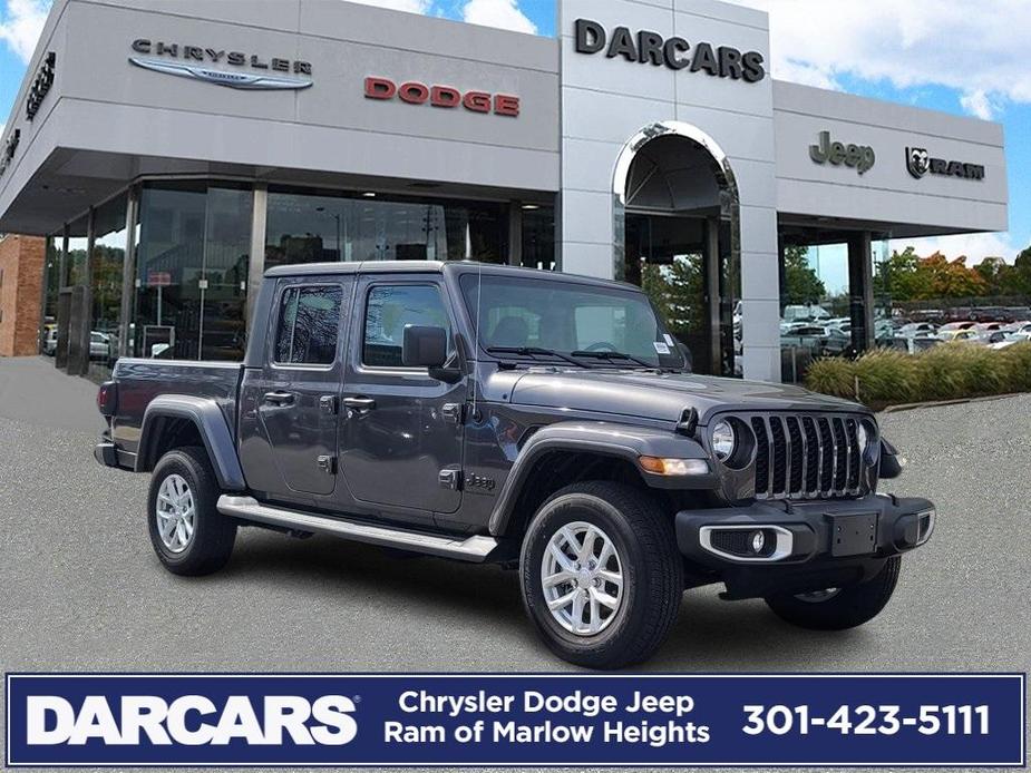 new 2023 Jeep Gladiator car, priced at $41,995