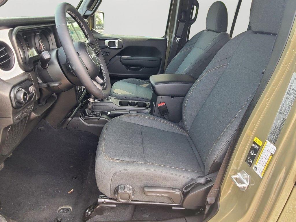 new 2025 Jeep Wrangler car, priced at $47,540