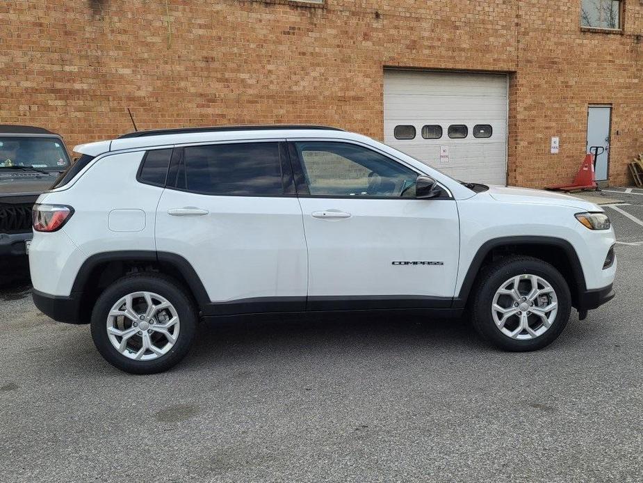 new 2024 Jeep Compass car, priced at $29,578