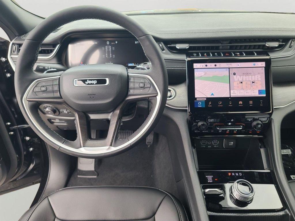 new 2025 Jeep Grand Cherokee car, priced at $43,755