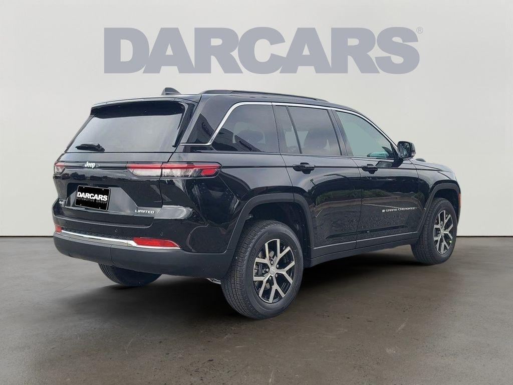 new 2025 Jeep Grand Cherokee car, priced at $43,755
