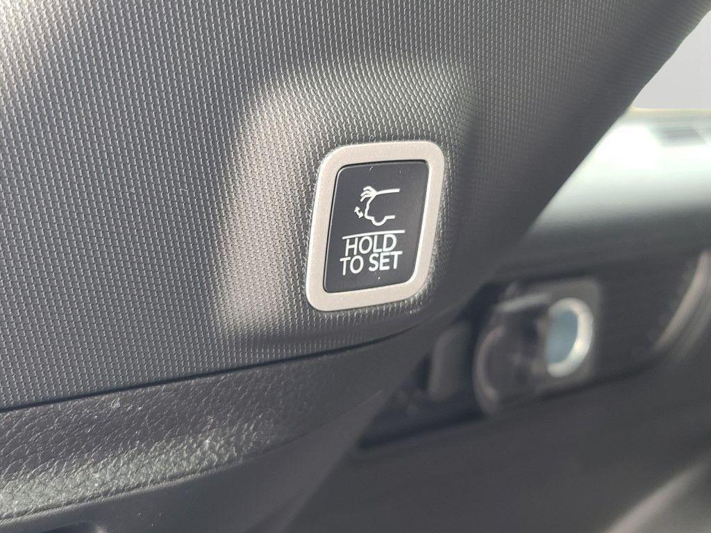 new 2025 Jeep Grand Cherokee car, priced at $43,755