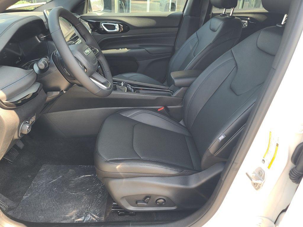 new 2025 Jeep Compass car, priced at $36,403