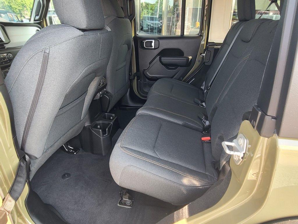 new 2025 Jeep Wrangler car, priced at $47,256