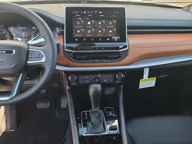 new 2025 Jeep Compass car, priced at $33,995