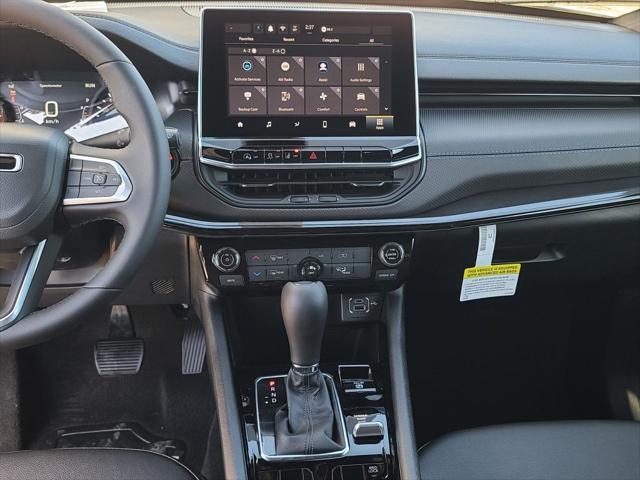 new 2025 Jeep Compass car, priced at $28,995