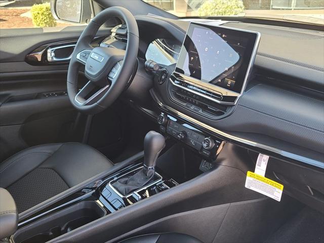 new 2025 Jeep Compass car, priced at $28,995