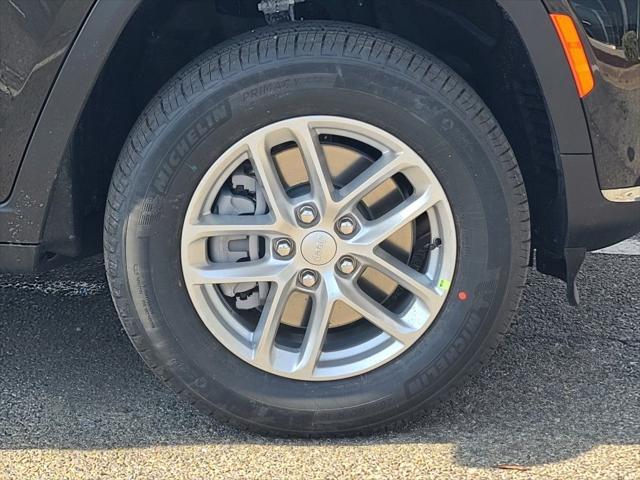 new 2025 Jeep Grand Cherokee L car, priced at $41,425