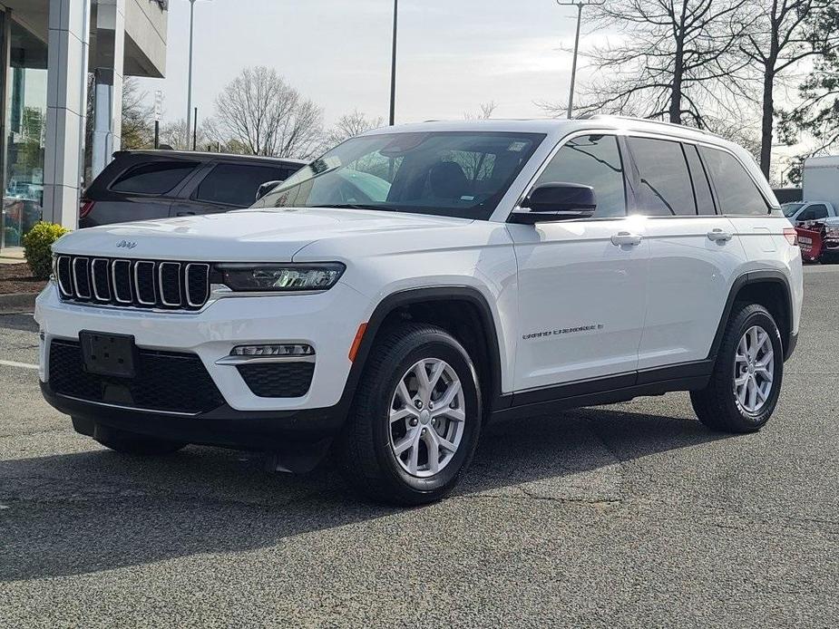 used 2022 Jeep Grand Cherokee car, priced at $34,000