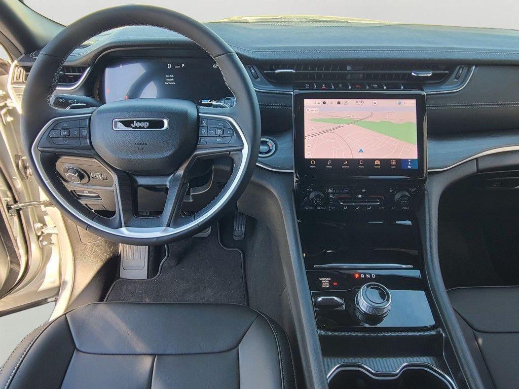 new 2025 Jeep Grand Cherokee car, priced at $45,255