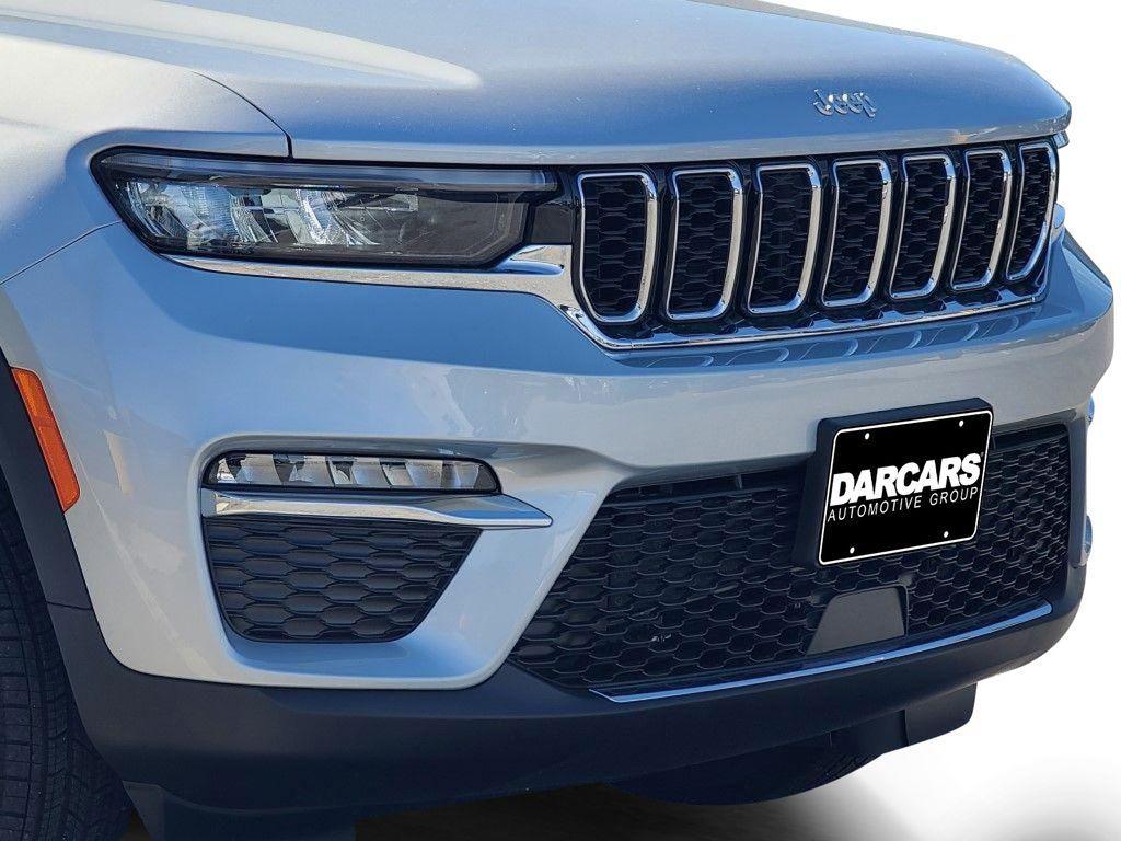 new 2025 Jeep Grand Cherokee car, priced at $45,255
