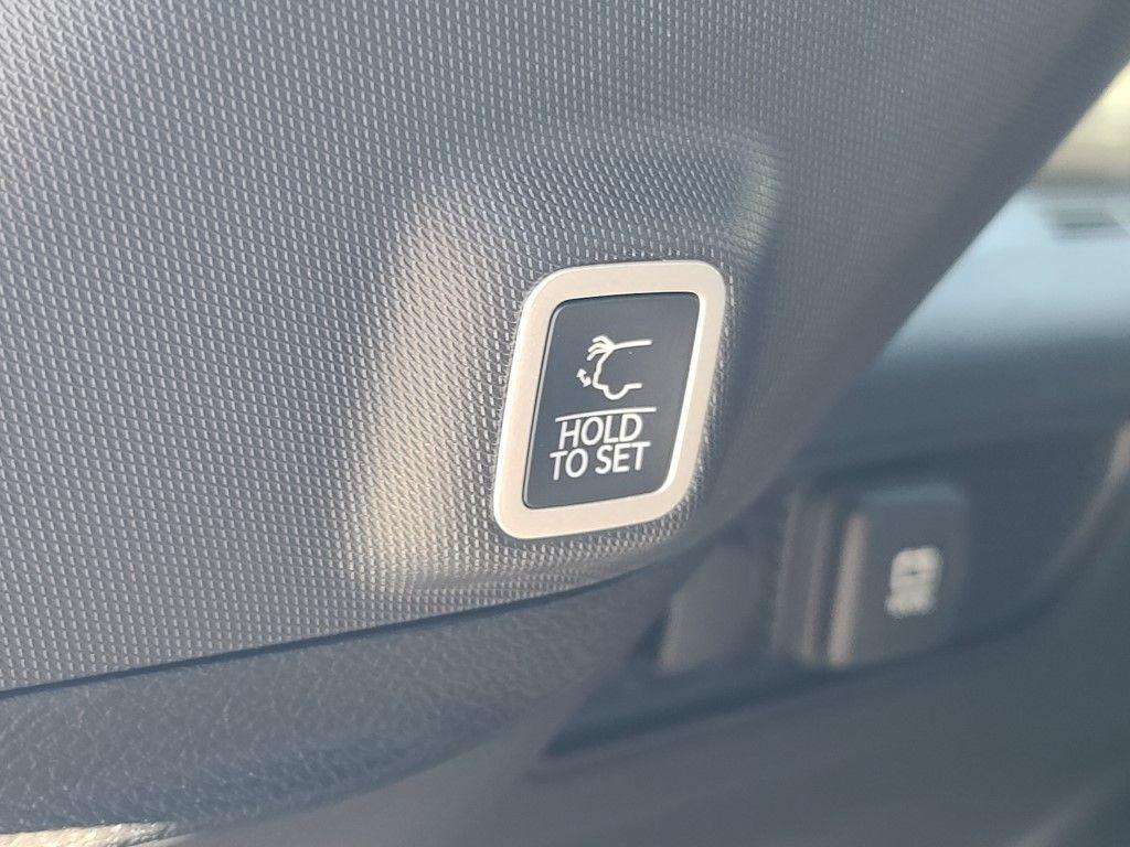 new 2025 Jeep Grand Cherokee car, priced at $45,255