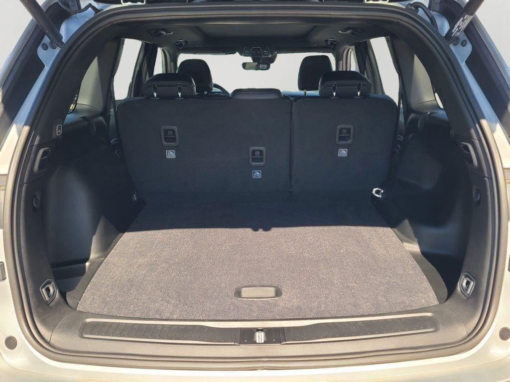 new 2025 Jeep Grand Cherokee car, priced at $45,255