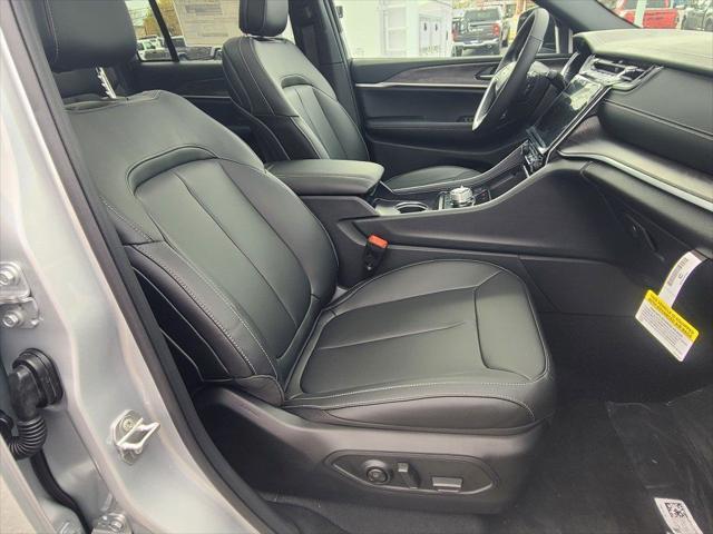 new 2025 Jeep Grand Cherokee car, priced at $50,010