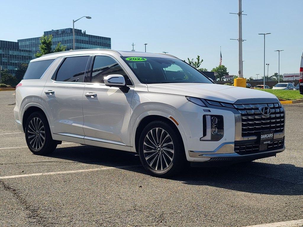 used 2024 Hyundai Palisade car, priced at $35,900