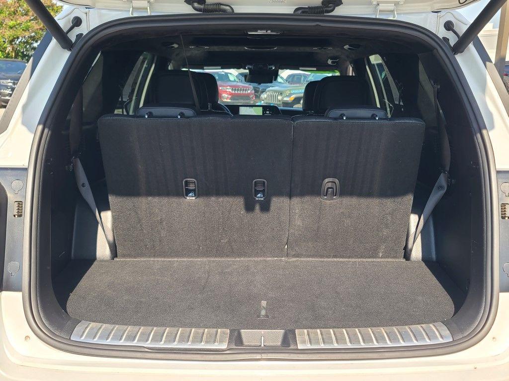 used 2024 Hyundai Palisade car, priced at $35,900