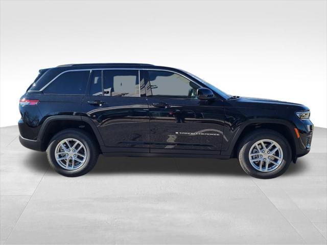 new 2025 Jeep Grand Cherokee car, priced at $39,675