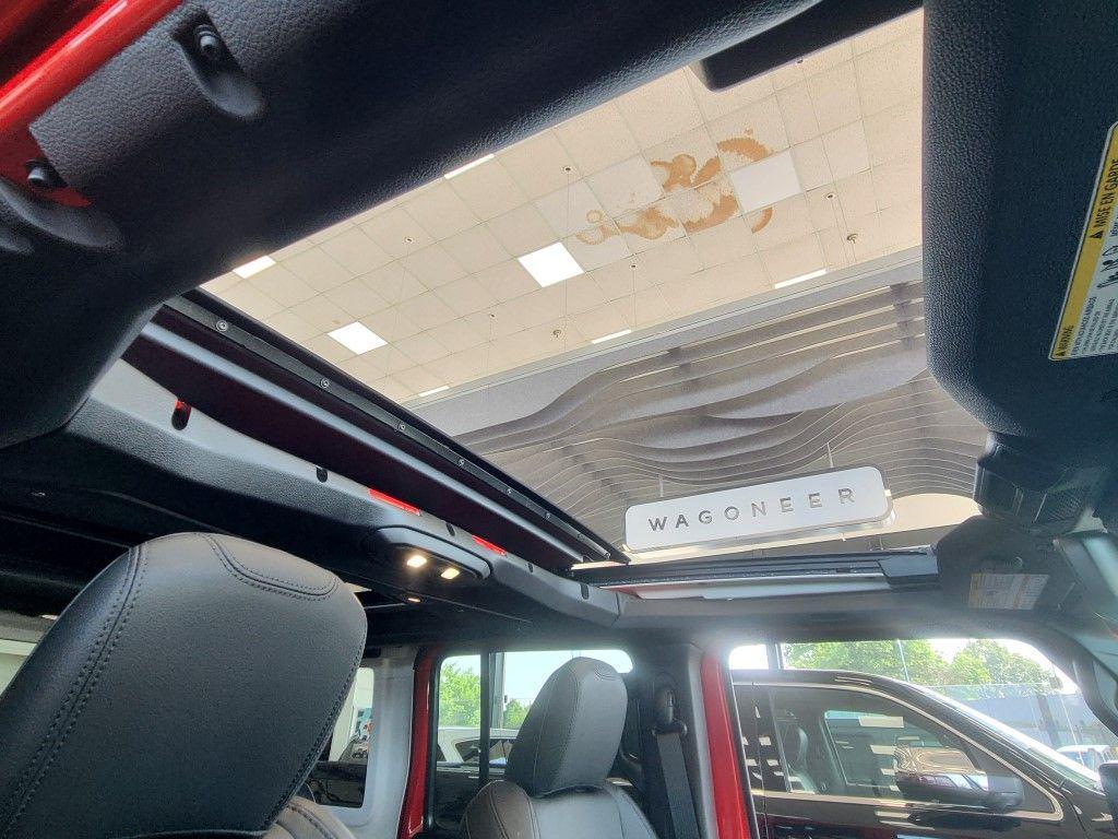 new 2025 Jeep Wrangler car, priced at $53,540