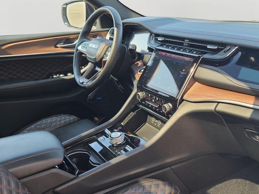 used 2022 Jeep Grand Cherokee car, priced at $39,800