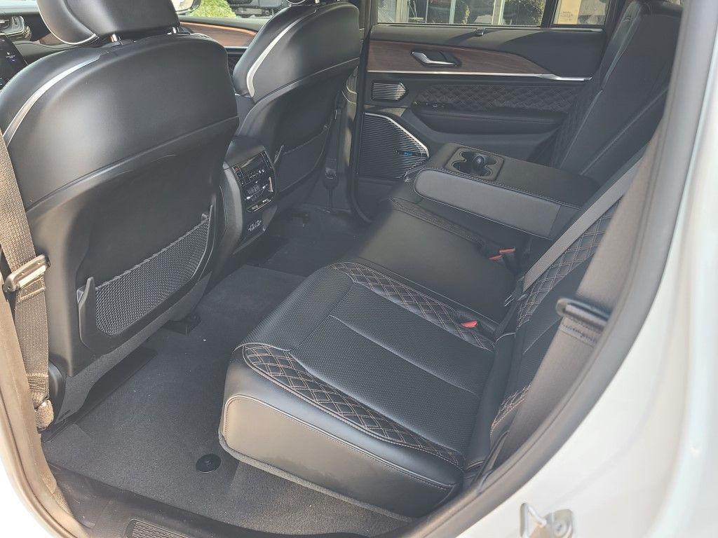 used 2022 Jeep Grand Cherokee car, priced at $41,300