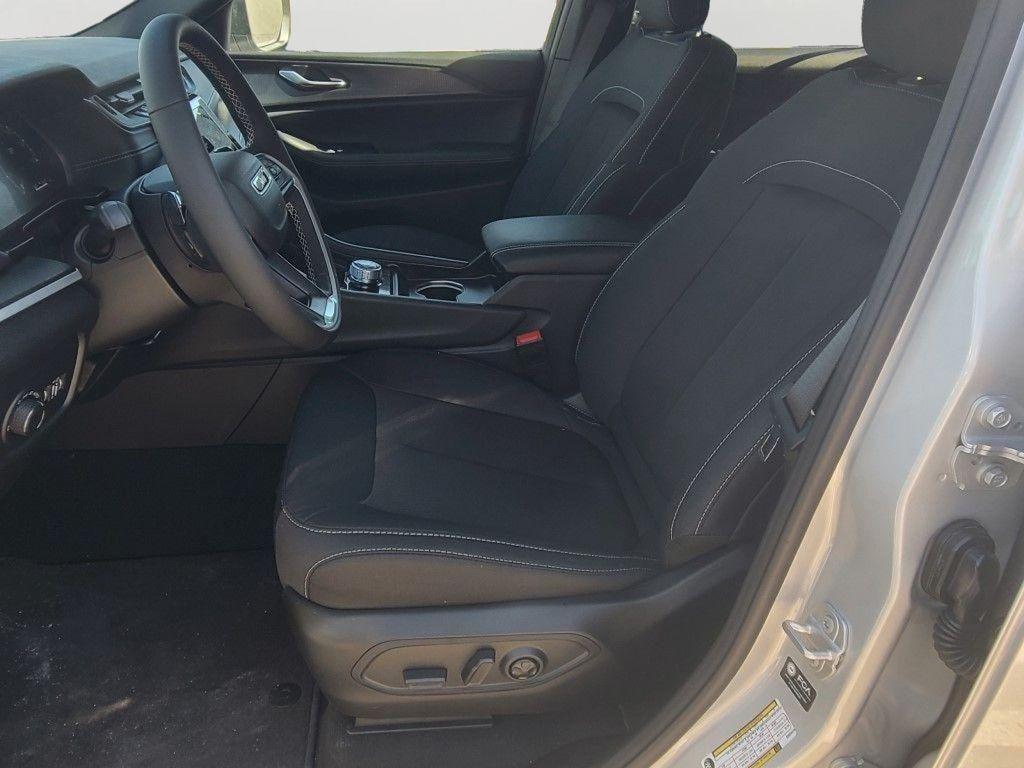 new 2025 Jeep Grand Cherokee L car, priced at $40,816