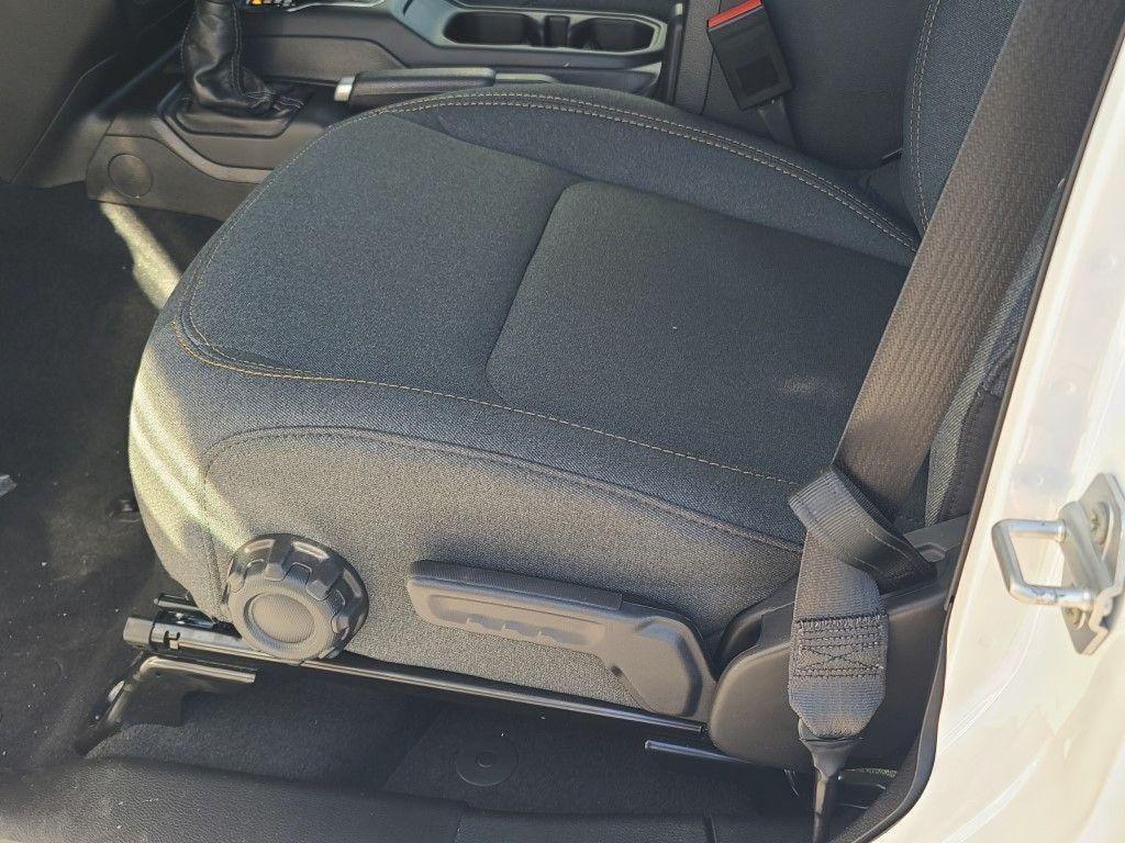new 2025 Jeep Wrangler car, priced at $47,507