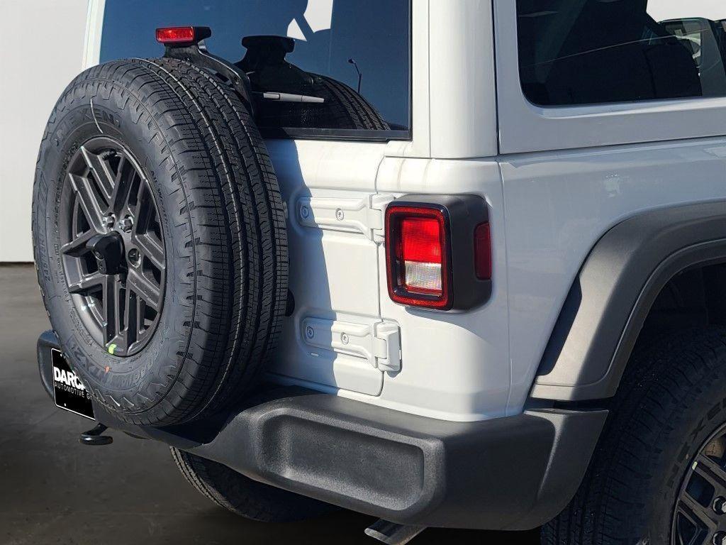 new 2025 Jeep Wrangler car, priced at $47,507