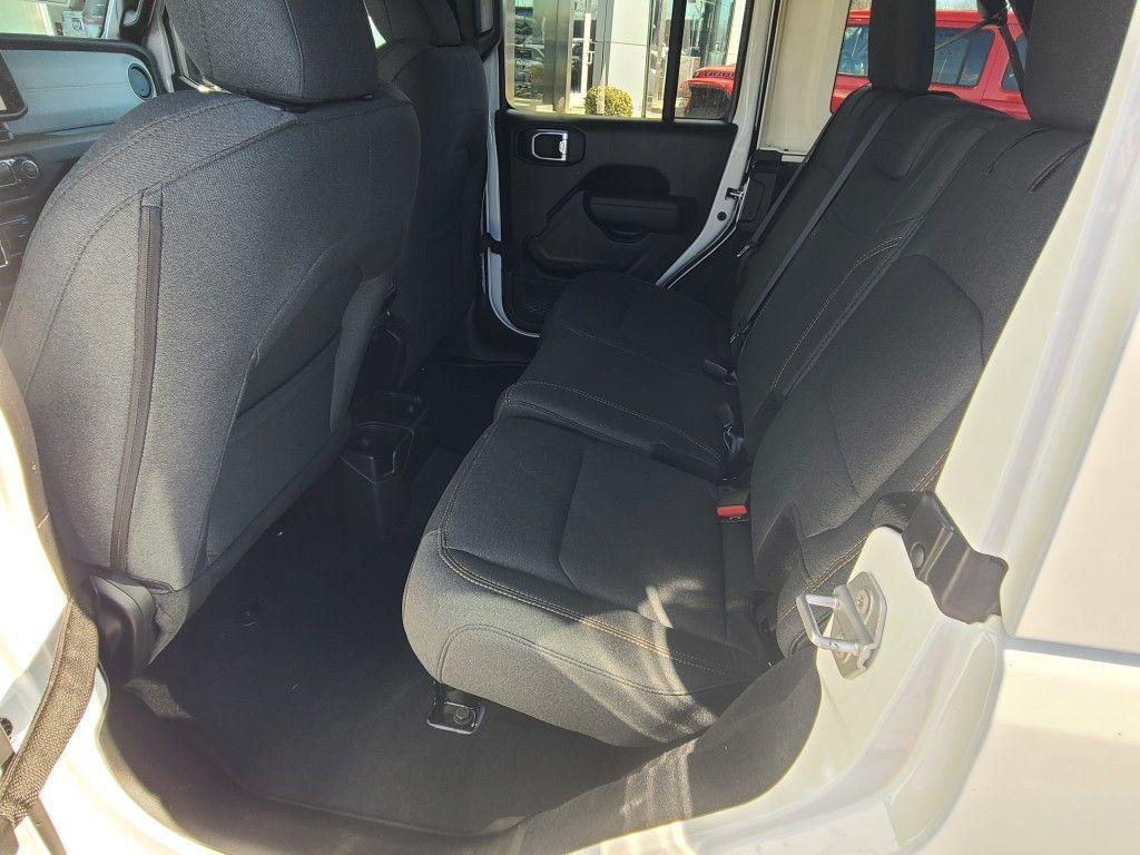 new 2025 Jeep Wrangler car, priced at $47,507