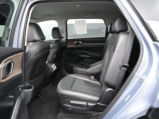 used 2023 Kia Sorento car, priced at $30,297