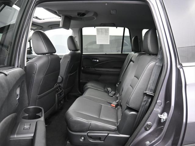 used 2022 Honda Pilot car, priced at $32,797