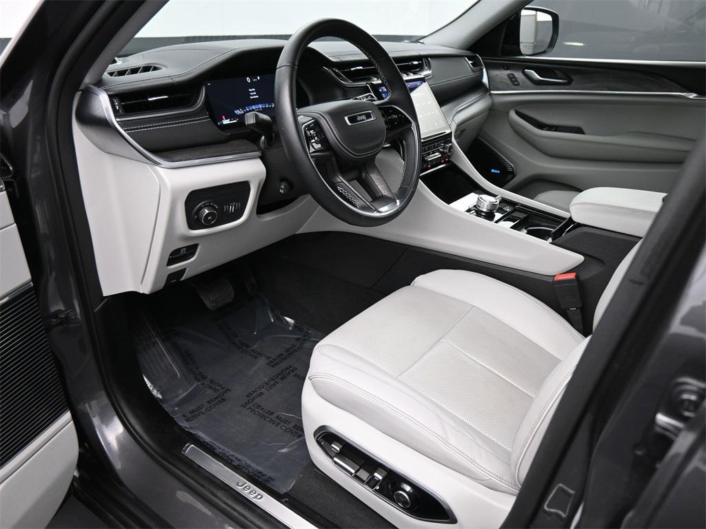 used 2022 Jeep Grand Cherokee car, priced at $36,500