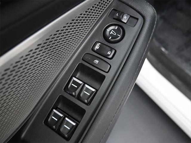 used 2022 Acura MDX car, priced at $37,250