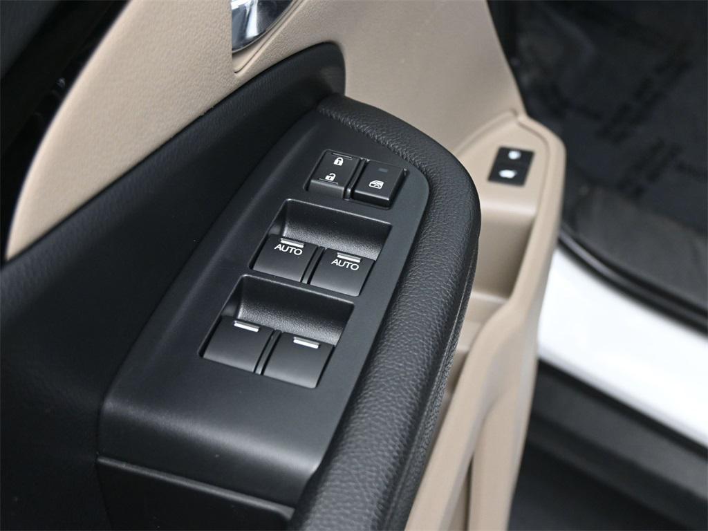 used 2022 Honda Pilot car, priced at $37,500