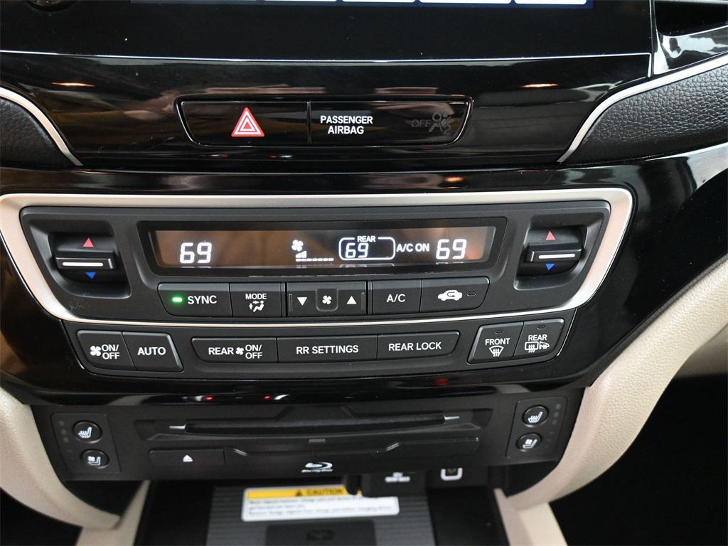 used 2022 Honda Pilot car, priced at $37,500