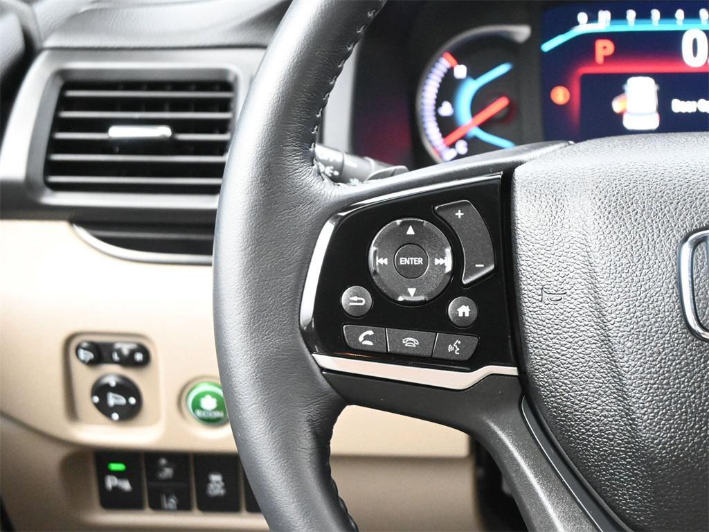 used 2022 Honda Pilot car, priced at $37,500