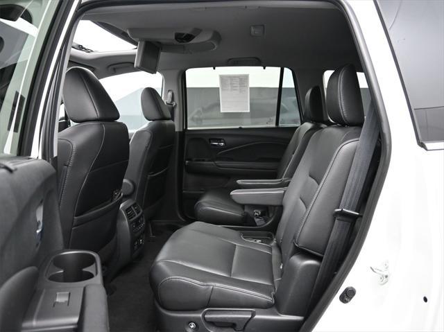 used 2022 Honda Pilot car, priced at $33,997