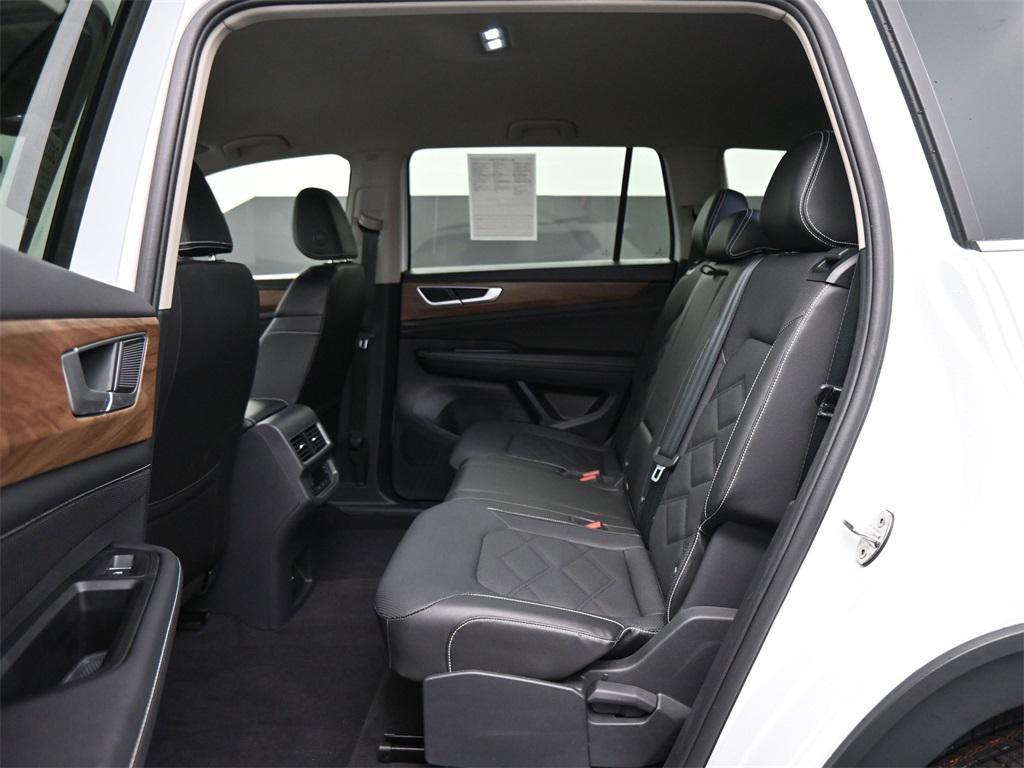 used 2024 Volkswagen Atlas car, priced at $30,500