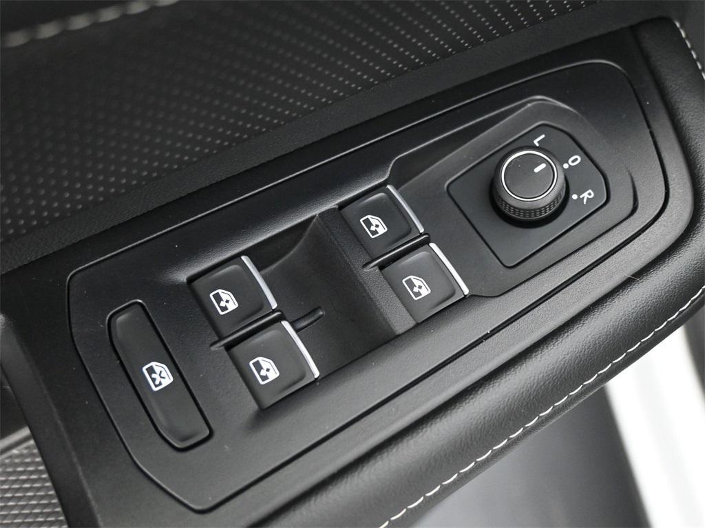 used 2024 Volkswagen Atlas car, priced at $30,500