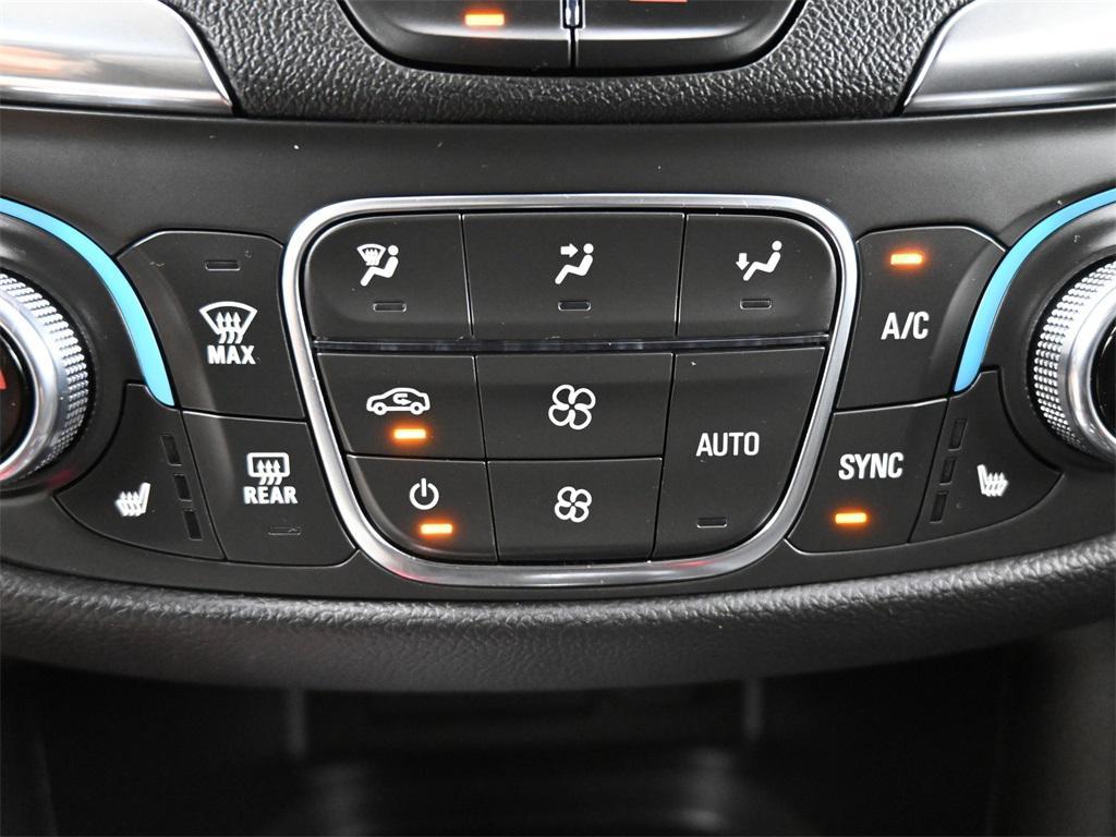 used 2022 Chevrolet Equinox car, priced at $21,000