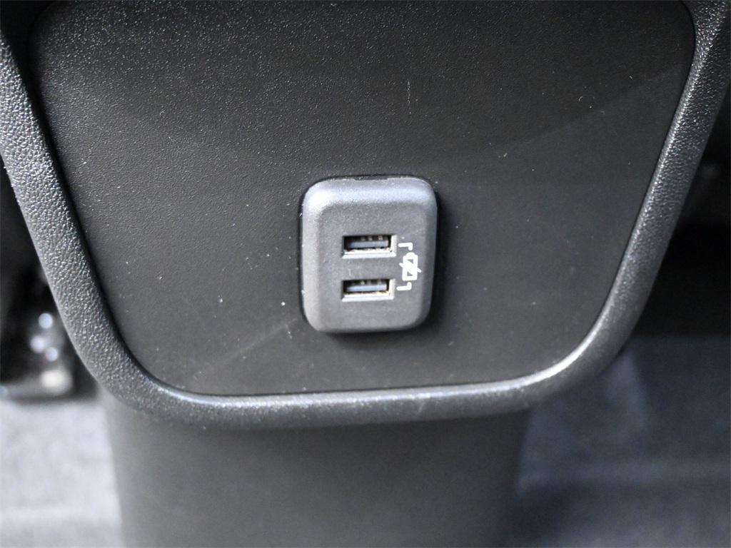 used 2022 Chevrolet Equinox car, priced at $21,000