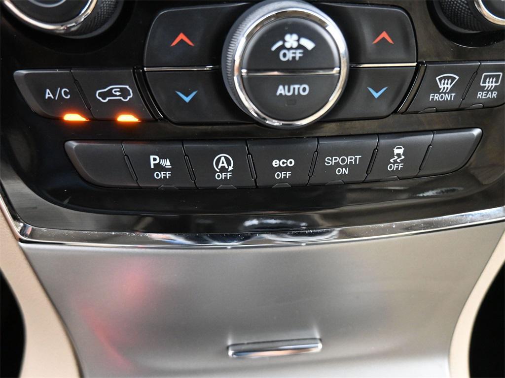 used 2021 Jeep Grand Cherokee car, priced at $27,500