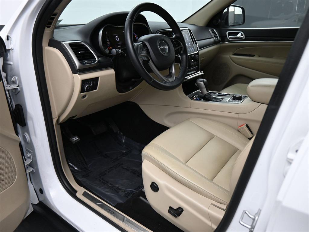 used 2021 Jeep Grand Cherokee car, priced at $27,500