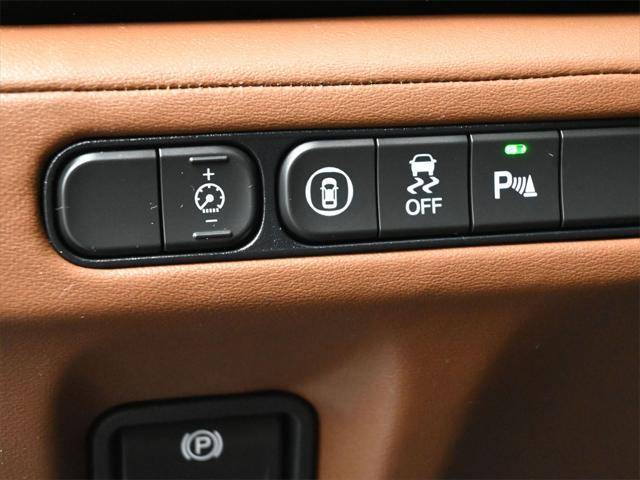 used 2023 Acura MDX car, priced at $43,500