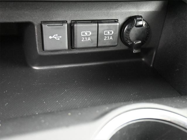 used 2021 Toyota Highlander car, priced at $35,250