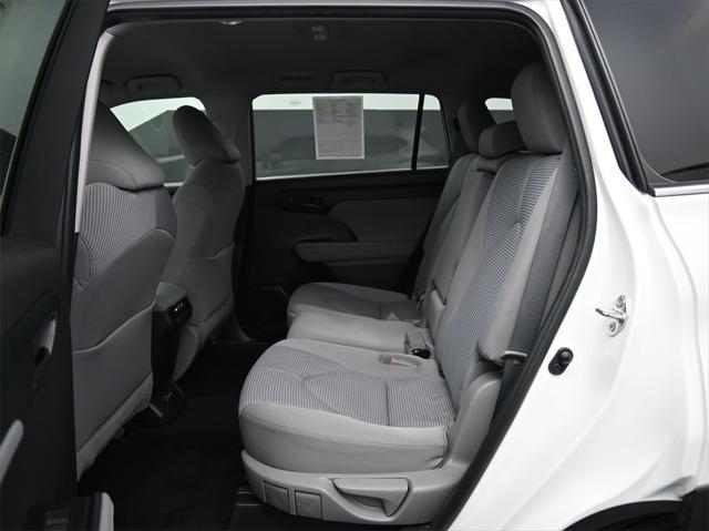 used 2022 Toyota Highlander car, priced at $29,897