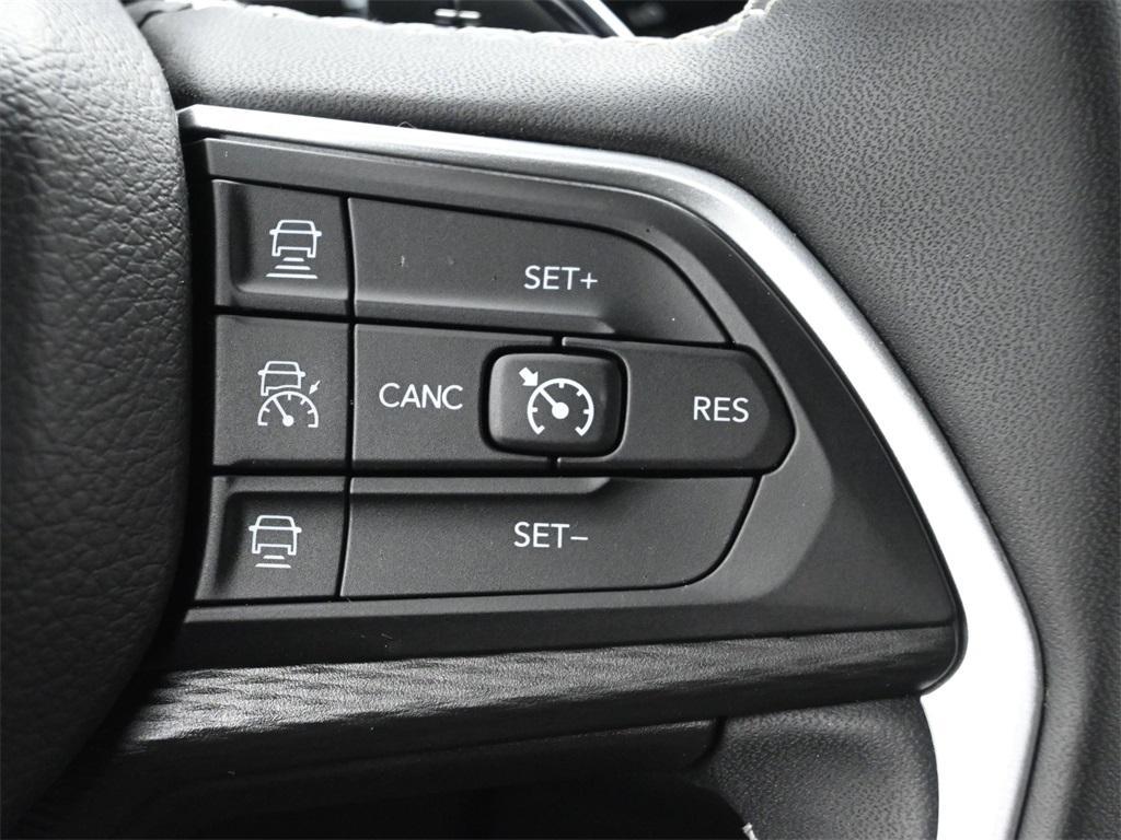 used 2023 Jeep Grand Cherokee car, priced at $34,250