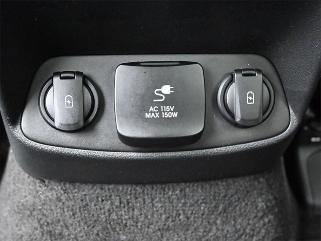 used 2020 Hyundai Santa Fe car, priced at $19,797