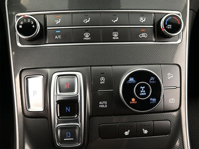 used 2022 Hyundai Santa Fe car, priced at $27,000